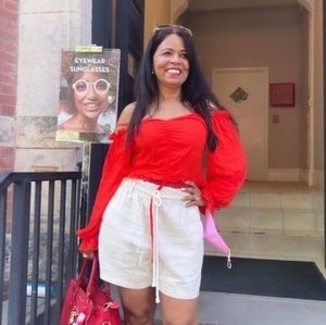 Meet your Posher, Mony